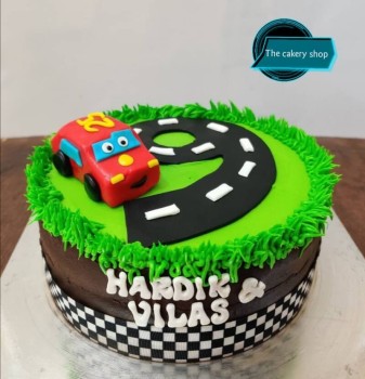 Macqueen Racing Car Cake