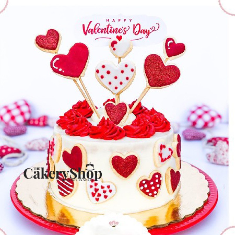 Order Half Kg Heart shaped black forest valentine cake at ₹649 Online From  Unrealgift